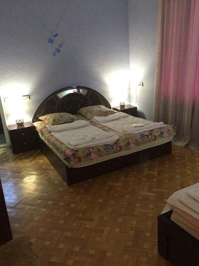 Hotel Good Luck 쿠타이시 외부 사진